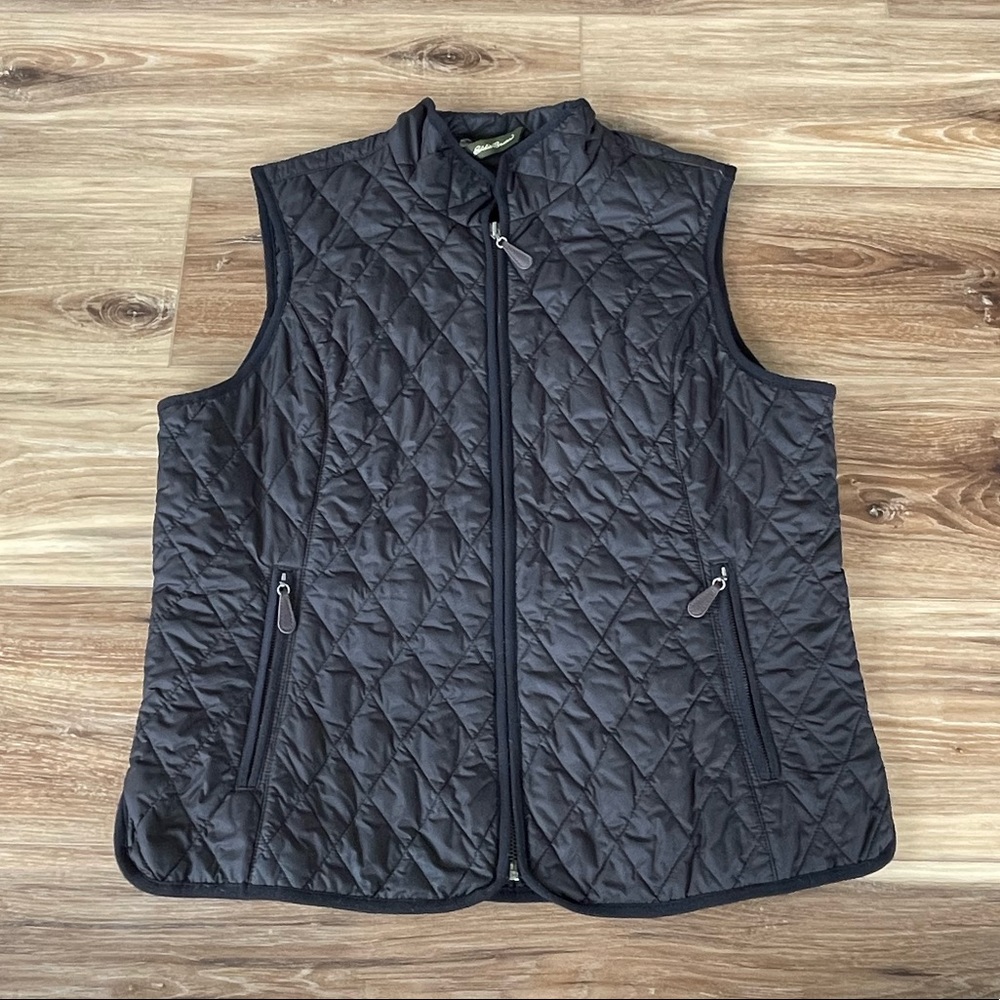 BLACK EDDIE BAUER LIGHT WEIGHT VEST